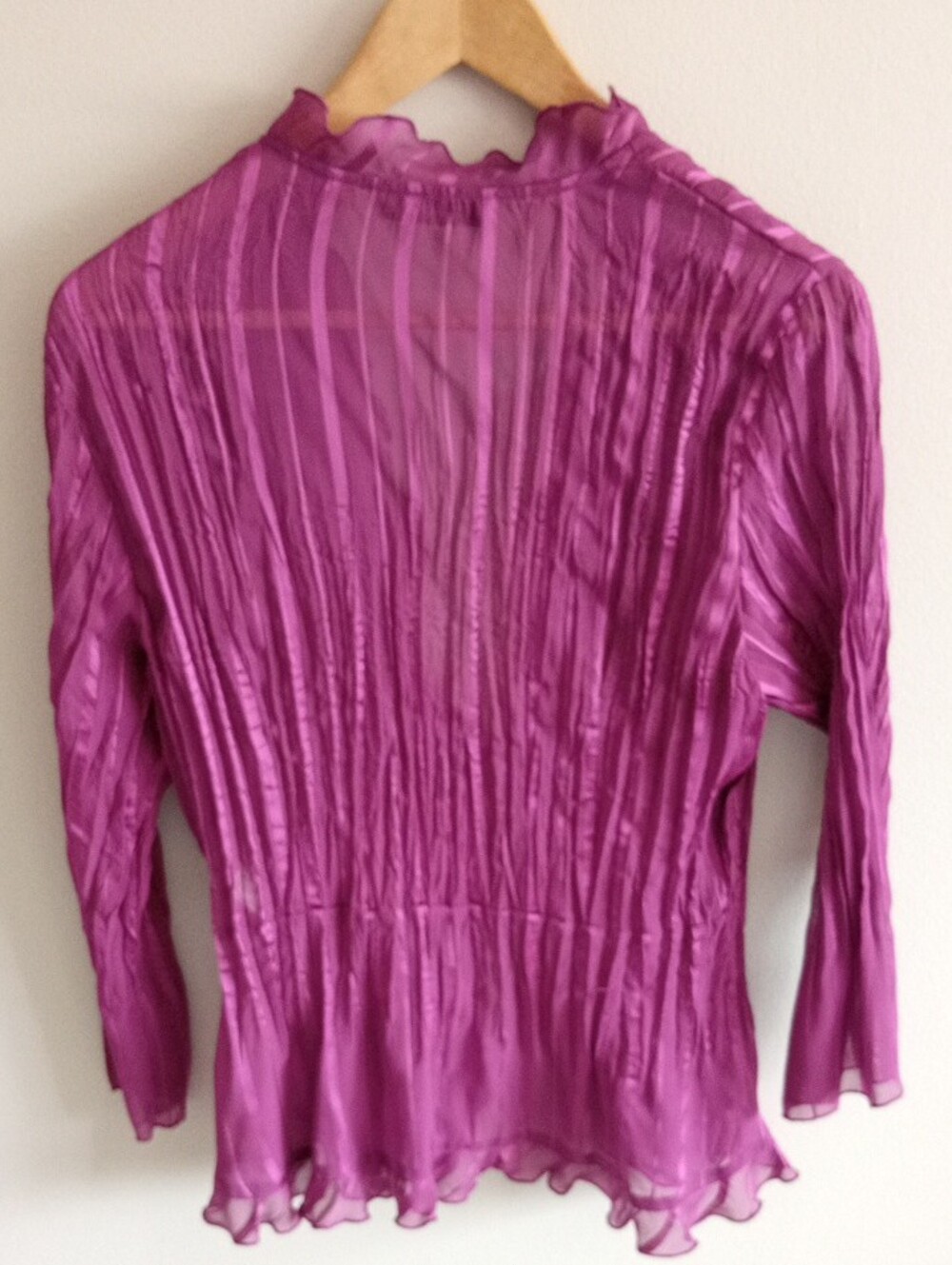 Vtg Notations Raspberry Pink Ruffle-Front Sheer Blouse Size Medium - Picture 4 of 4